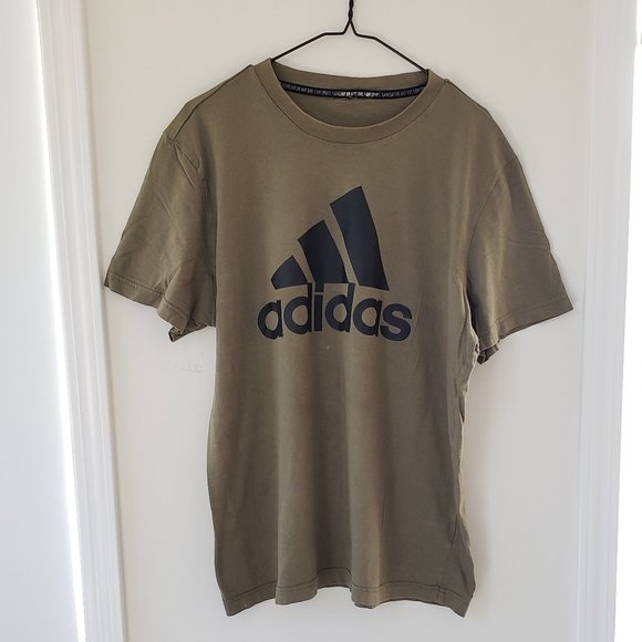 Adidas T-Shirt. Men's Large. Tag cut out. - Picture 1 of 4